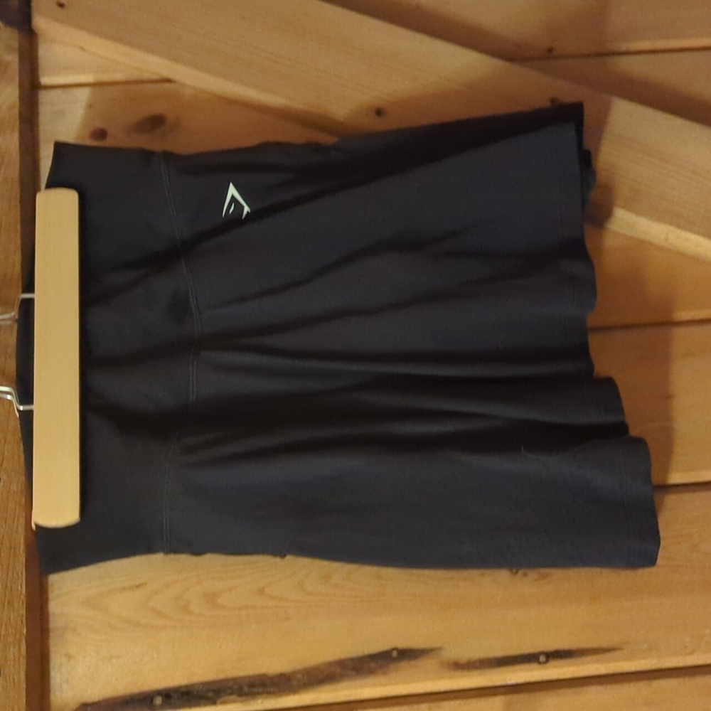 Gym shark skort